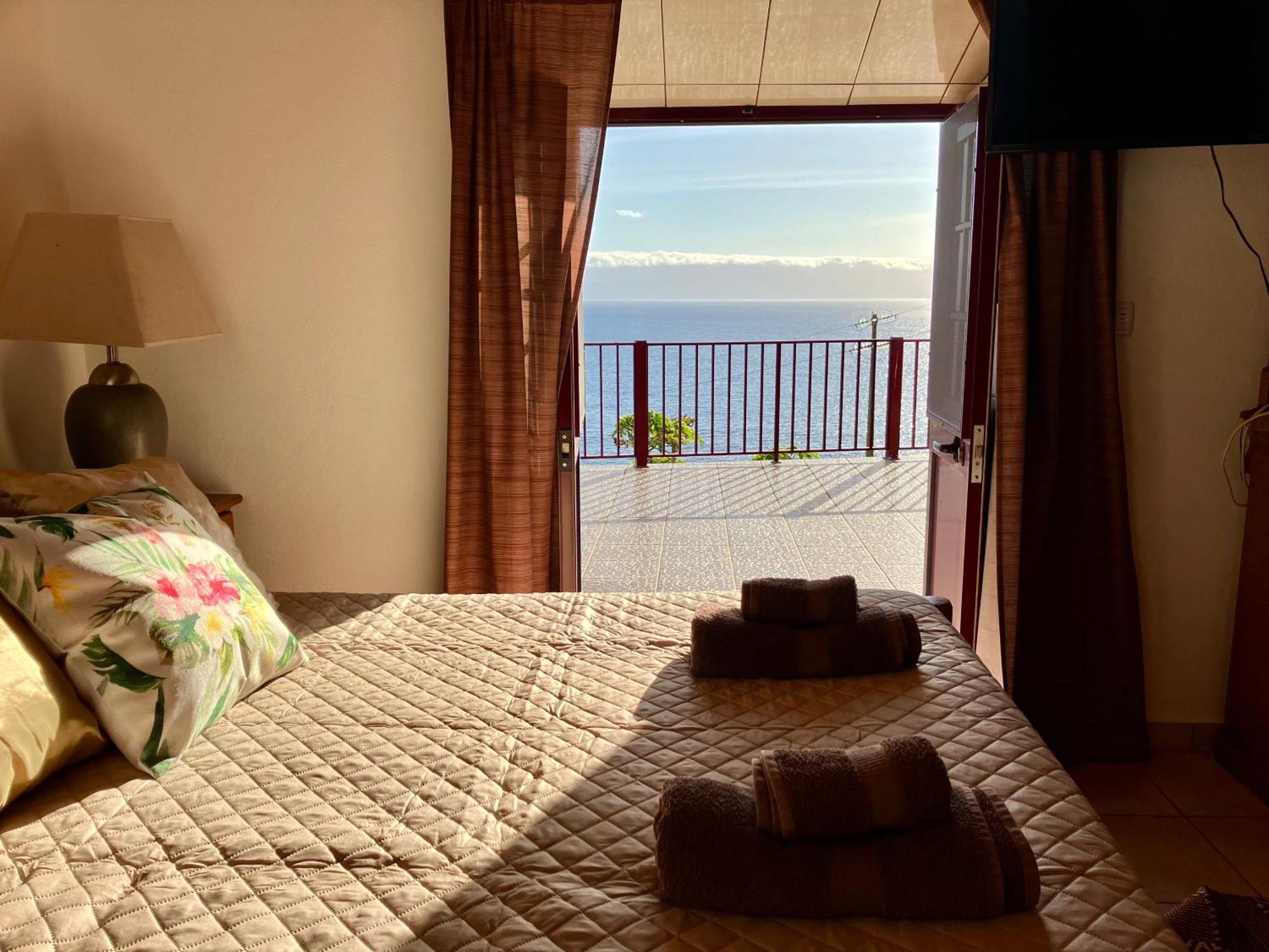 Vistalinda Cabins Calheta  Buitenkant foto