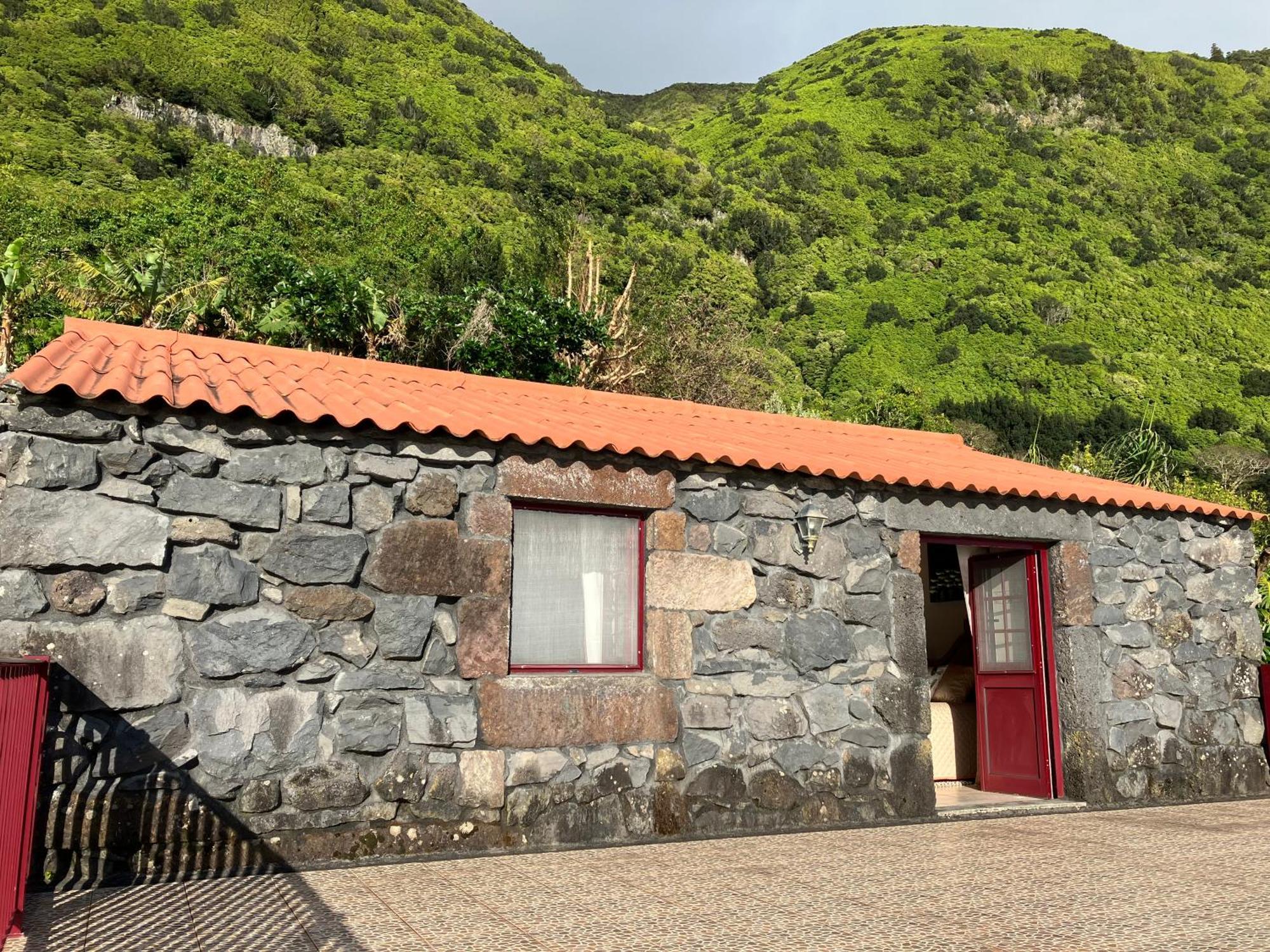 Vistalinda Cabins Calheta  Buitenkant foto